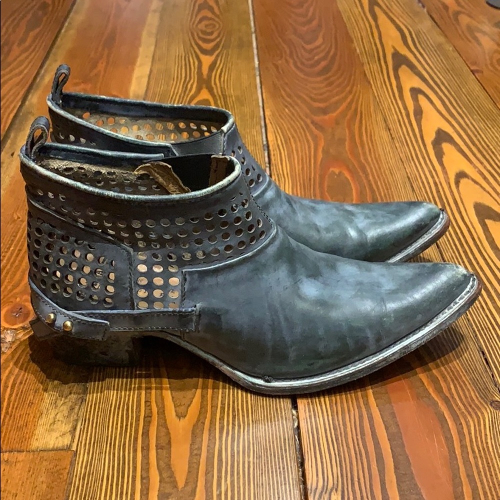 Corral booties